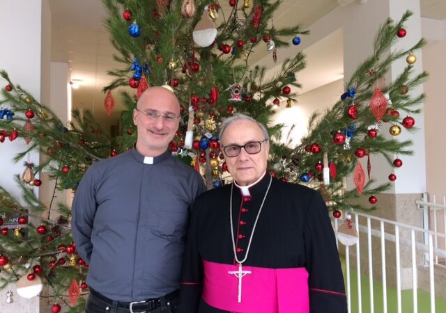 VIDEO – Intervista al vescovo Mogavero in visita ai pazienti dell’ospedale Abele Ajello di Mazara