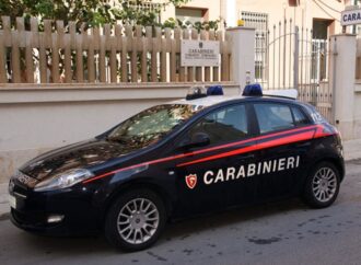 Tentano un furto in una tabaccheria, eseguiti due arresti dai carabinieri di Trapani