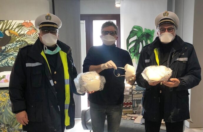 Coronavirus, a Marsala nuove donazioni di mascherine alla Polizia Municipale