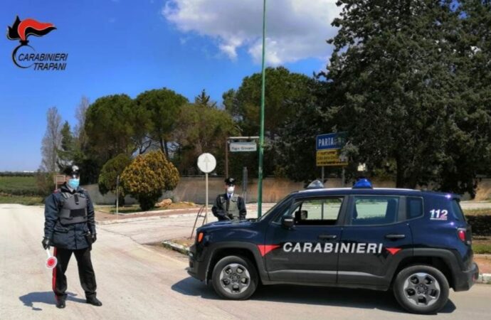 Partanna, carabinieri aggrediti dopo essere intervenuti per una lite familiare