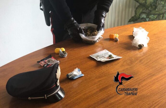 Alcamo, una 55enne arrestata dai carabinieri per spaccio di droga