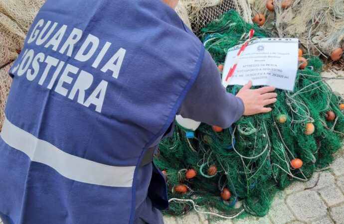Guardia Costiera di Marsala: sequestrata rete da pesca ad un diportista