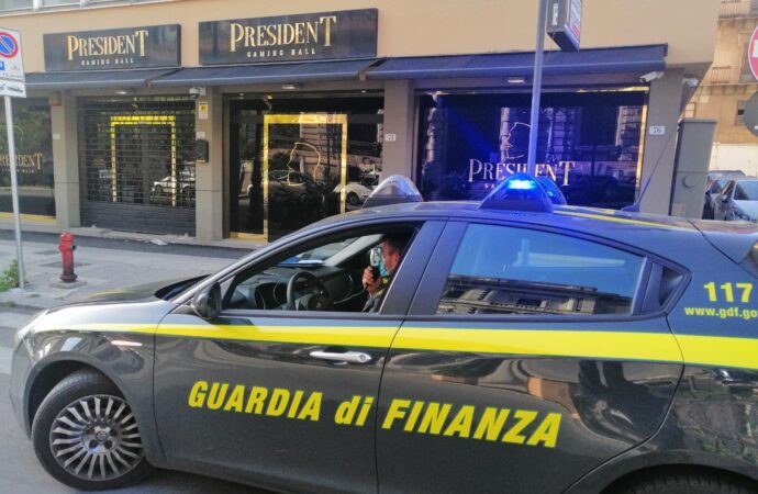 Operazione “Washing Hall”, la guardia di finanza di Palermo arresta due coniugi