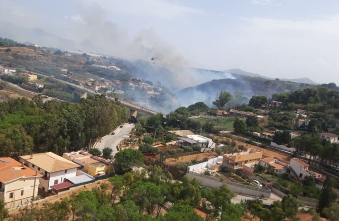L’82° Centro Csar dell’Aeronautica Militare effettua intervento antincendio ad Alcamo