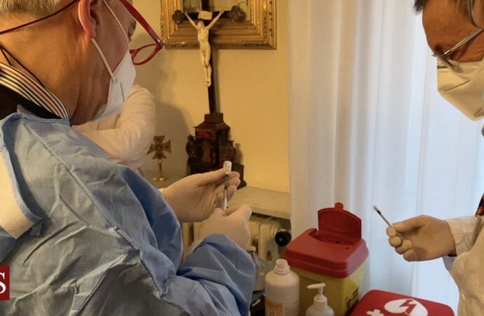 Vaccino anti-Covid anche per 30 persone di una Rsa a Palermo