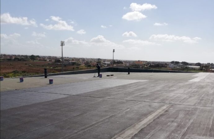 Petrosino, in corso i lavori di impermeabilizzazione del tetto del Palazzetto dello sport