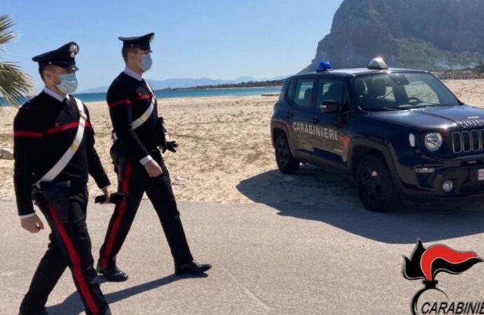 Controlli anti-Covid dei carabinieri a San Vito, denunciato un giovane di Marsala