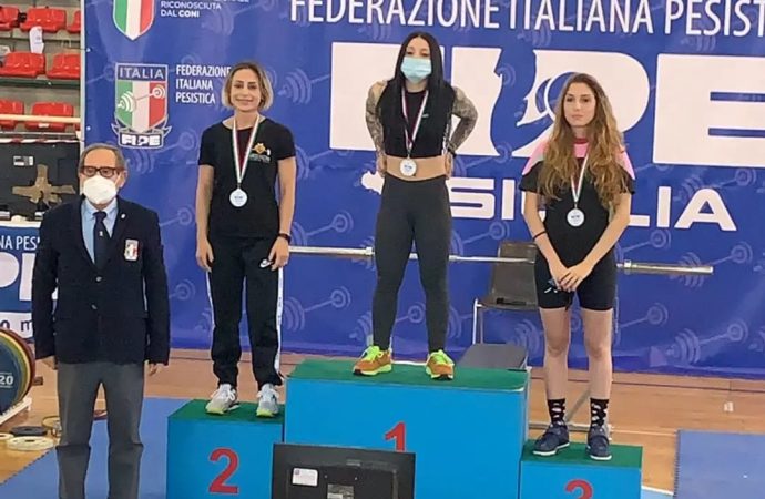 Pesi, la mazarese Manuela Lombardo sul podio alla fase finale della Coppa Italia regionale