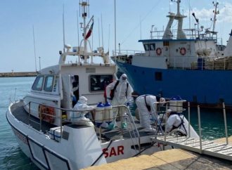 La Guardia Costiera di Mazara del Vallo impegnata in attività di evacuazione medica in mare