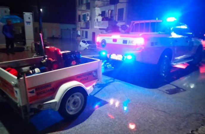 Maltempo, a Campobello in azione protezione civile e vigili del fuoco