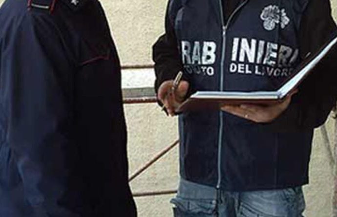 Amianto in un cantiere edile a Santa Ninfa, i carabinieri denunciano 3 persone