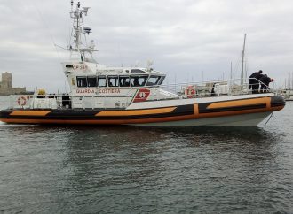 La guardia costiera di Trapani salva 14 persone nell’arcipelago delle Egadi