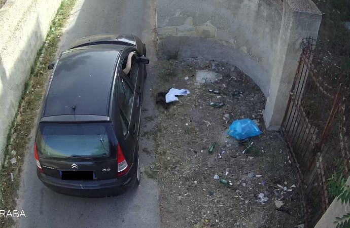 Marsala, scatta il sequestro cautelativo dell’auto utilizzata per abbandonare rifiuti in città
