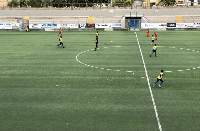 Sport, finisce 2-2 il derby tra la Mazarese e il Mazara