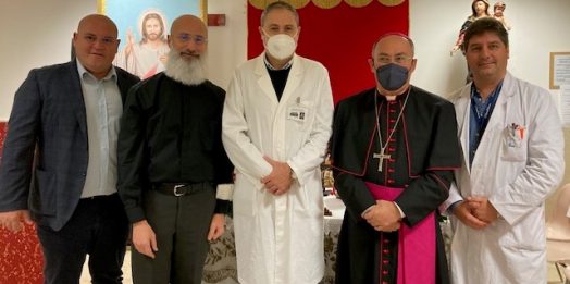VIDEO – Il vescovo Giurdanella in visita all’ospedale di Mazara