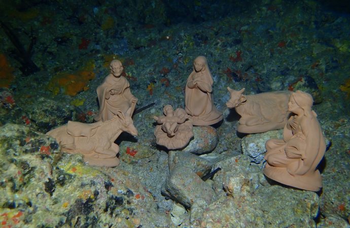 Inaugurato il primo presepe subacqueo nel mare di Trapani
