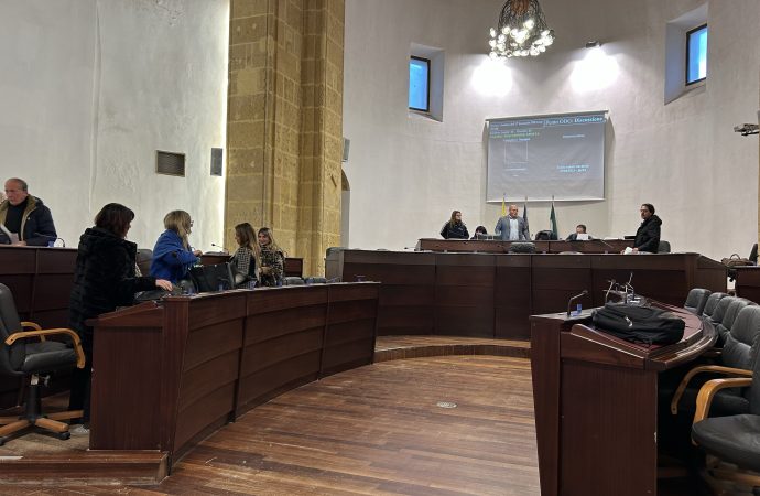 Mazara: niente seduta del consiglio comunale per mancanza del numero legale
