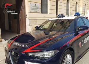 Castellammare, i carabinieri arrestano due persone