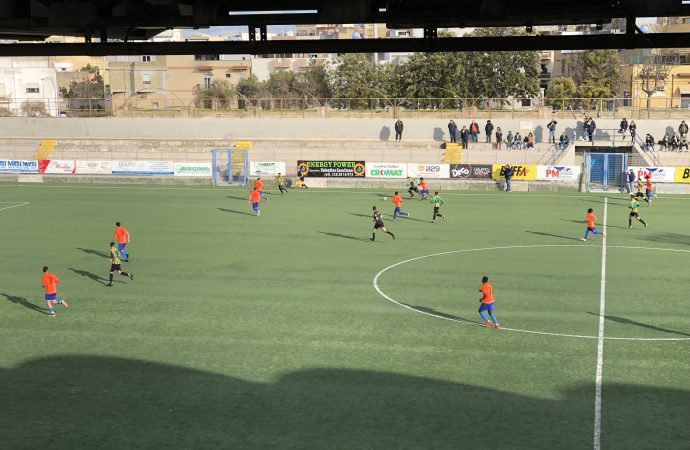 Calcio, termina 0-4 la sfida tra il Mazara e la capolista Enna