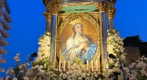 VIDEO – Mazara: Processione della “Incoronazione” per la Madonna del Paradiso